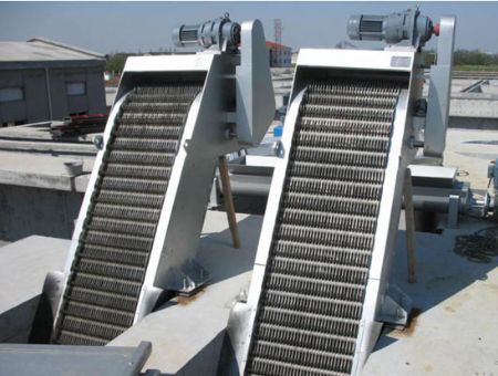 點擊查看詳細信息<br>標題：機械格柵除污機 閱讀次數：2893